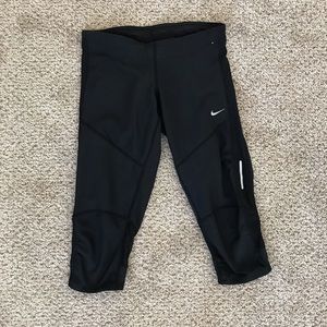Nike Cropped Leggings